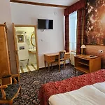 Hotel Folwark Historic Warsaw
